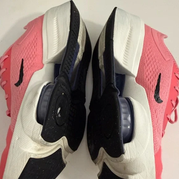 Nike Women's Pink and White Athletic Shoes - Picture 6 of 8